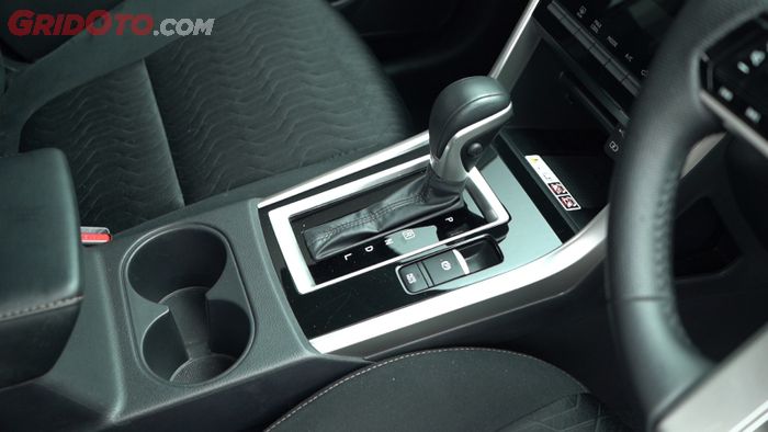 Transmisi otomatis Xpander gunakan CVT