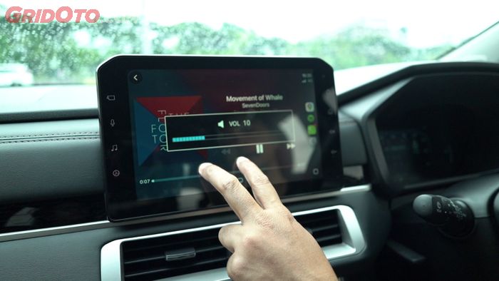 Gesture Control pada headunit Xpander Ultimate CVT