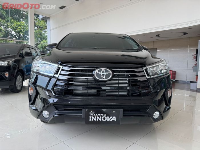 Tiga bilah teratas kini berwarna abu-abu gelap