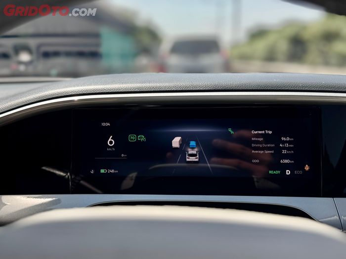 Keiritan konsumsi listrik Geely EX2 bisa diandalkan untuk komuter harian dalam kota