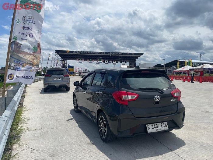 Perjalanan mudik kali ini mencakup Jakarta-Yogyakarta, berkesempatan lewat Tol Fungsional Prambanan-Purwomartani.