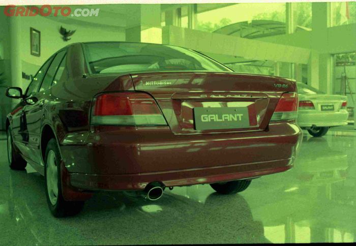 Mitsubishi Galant ST