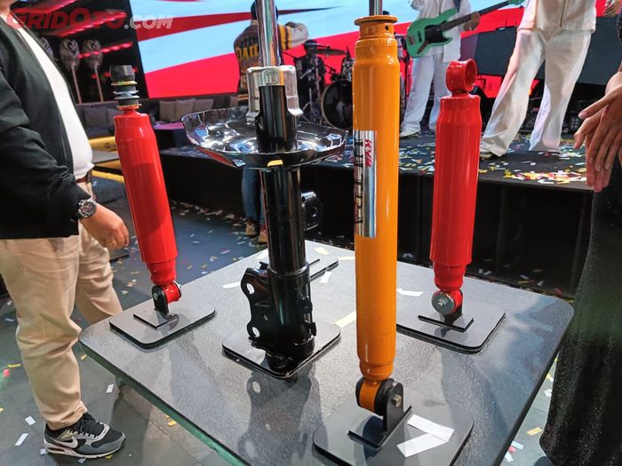 Sokbreker mobil Kayaba terbaru