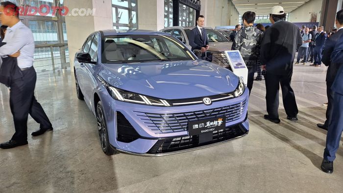 Changan Eado, mobil sedan yang menggunakan teknologi Blue Core Hybrid