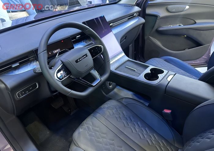 Interior Lepas L6 BEV