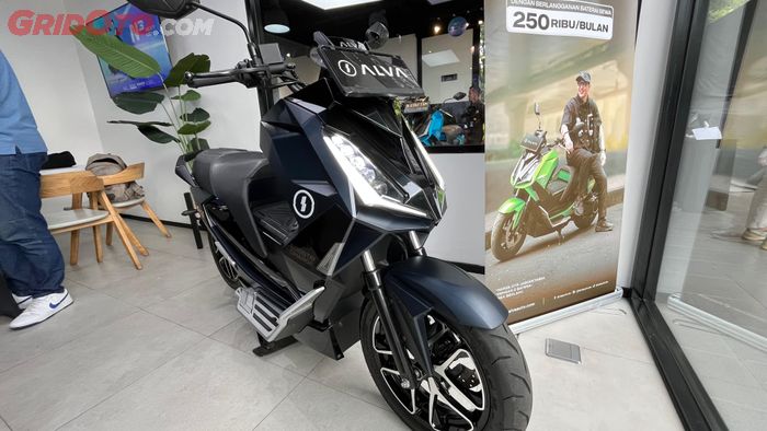 Konsumen bisa menjajal berbagai line up motor listrik ALVA
