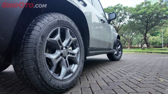 Ban AT sebagai standar