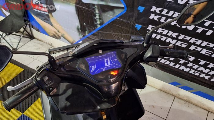 Ilustrasi kode 12 pada Yamaha Aerox 