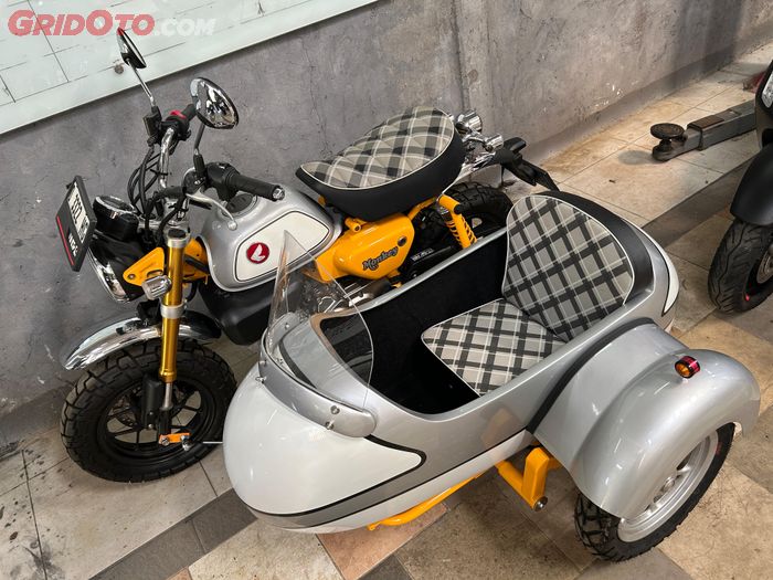 Ukuran sespan buatan Scooter99 disesuaikan dengan dimensi motor agar terlihat proporsional