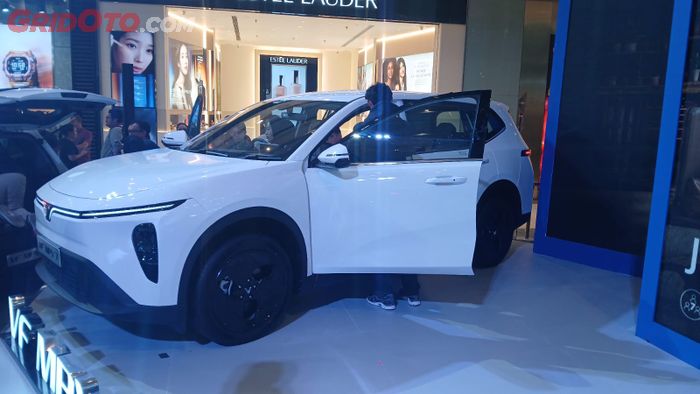 2.000 pembeli pertama VinFast VF MPV 7 dapat diskon Rp 16 juta