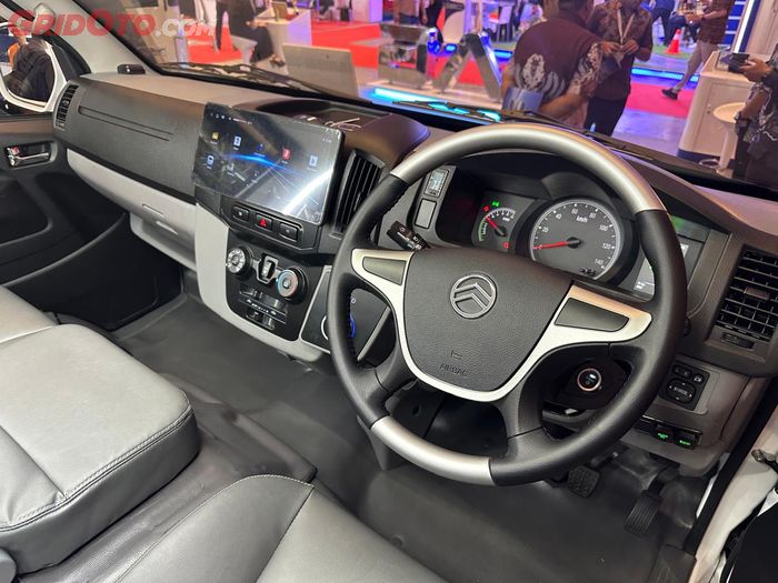 Interior SAG Max EV