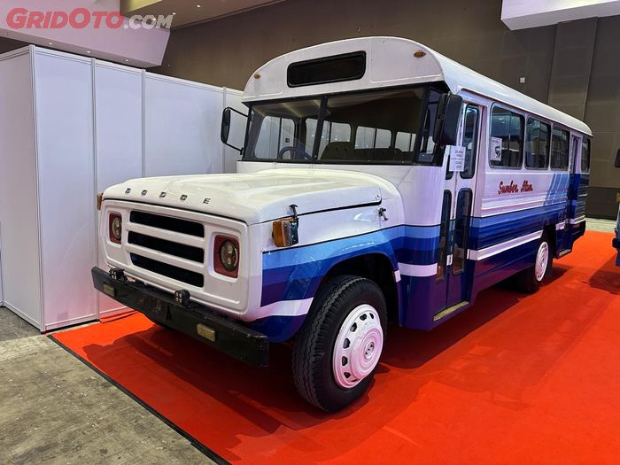 Dodge D500 produksi tahun 1970-an