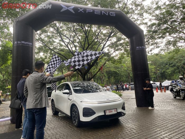 Flag off perjalanan XJourney menuju Bogor.