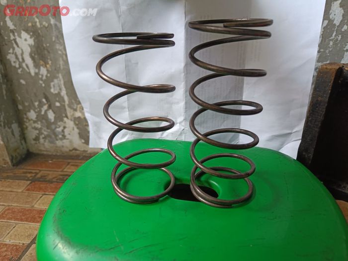 Perbandingan tinggi per CVT motor matic 