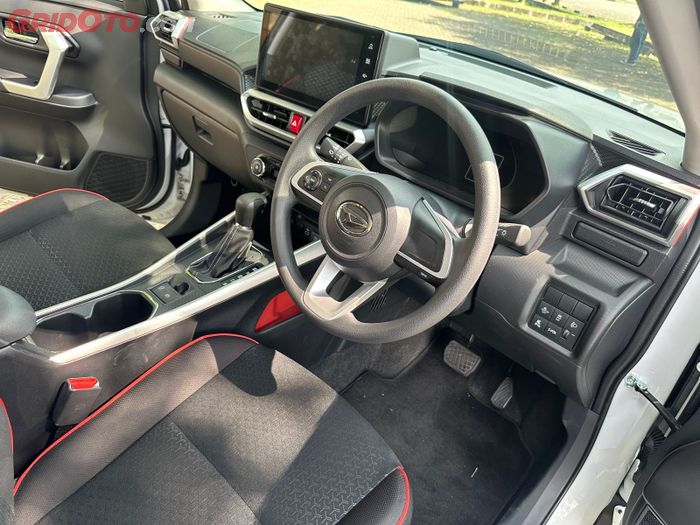 Interior Daihatsu rocky e-Smart Hybrid