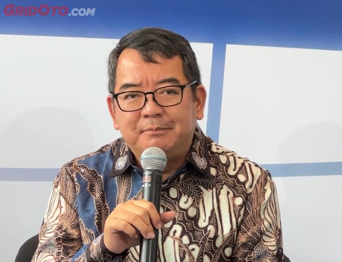 Constantinus Herlijoso, Sales &amp; Channel Development Director di Geely Auto Indonesia