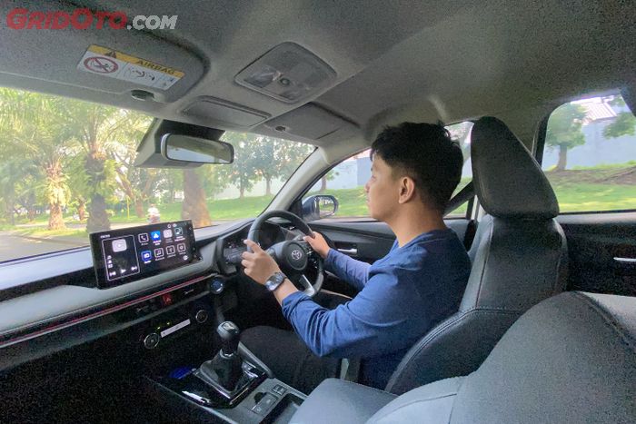 Kabin premium jadi salah satu kuncian terkuat Toyota Vios HEV.