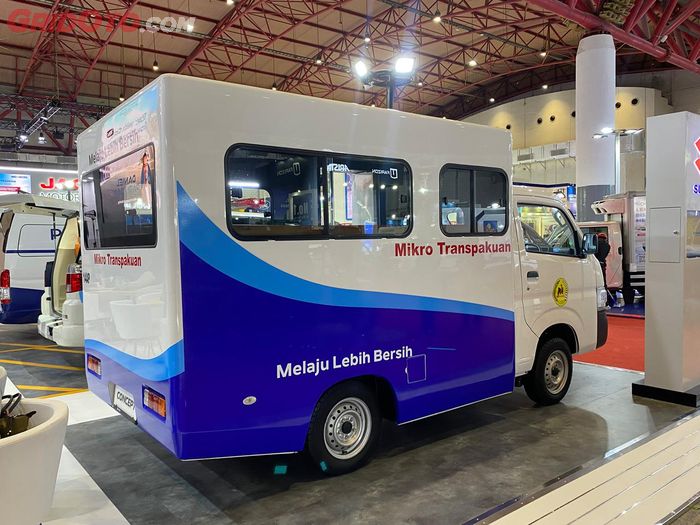 Suzuki Carry yang telah berubah menjadi Mikro Transpakuan.