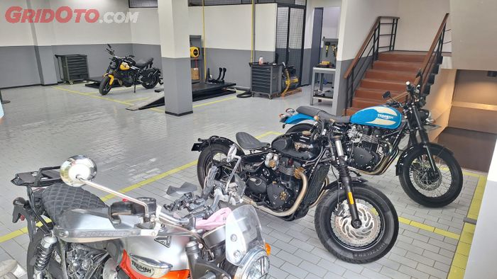Area service dealer resmi Triumph di Gandaria, Jakarta Selatan