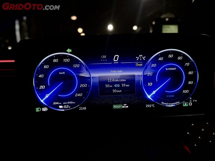 Konsumsi listrik terbaik Mercedes-Benz EQE SUV berada di 8,06 km/kWh