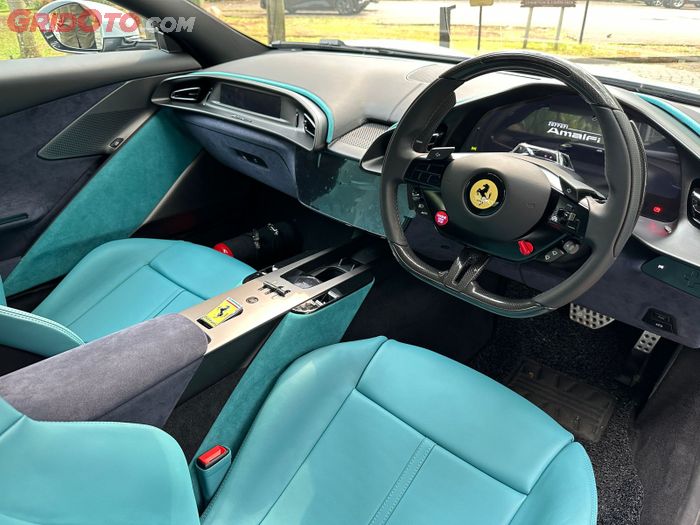 Interior Ferrari Amalfi