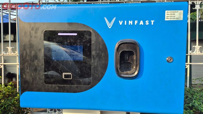 Charging VinFast yang ada di Kantor Pos Filateli
