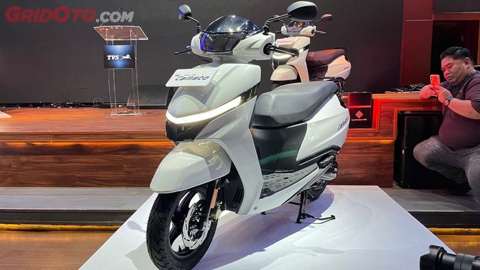 TVS The All New Callisto 110 