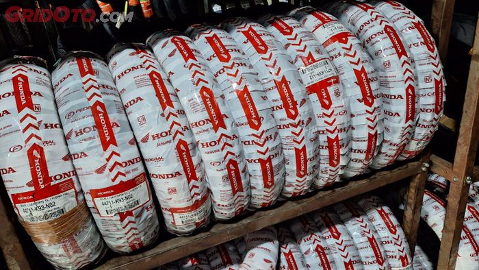 Ban bawaan motor Honda dicari lagi oleh bikers 