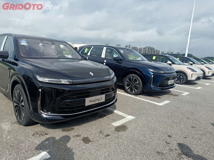 Ada Huajing S untuk dilakukan pengetesan di SGMW ptoving ground China