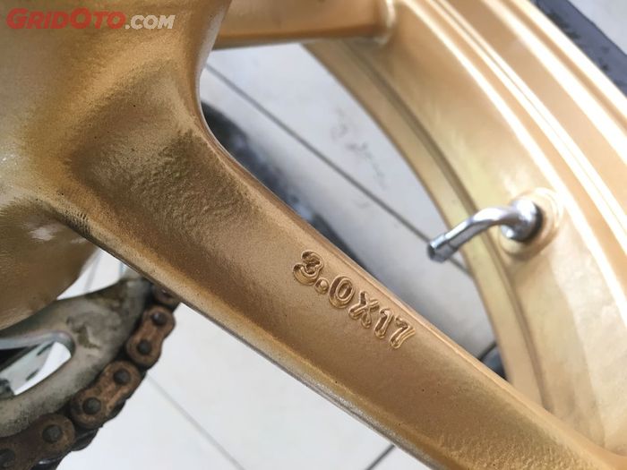 Ukuran pelek Racing Boy bagian belakang untuk GSX-R150