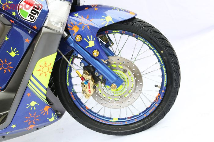 Yamaha NMAX Tema Helm AGV Valentino Rossi