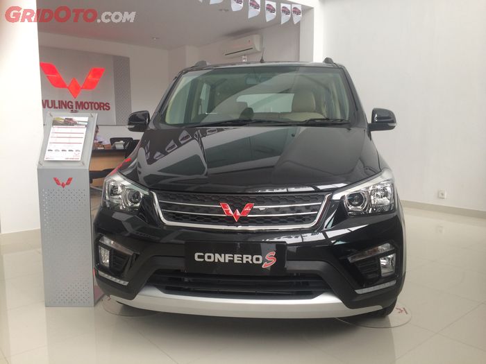 Wuling Confero S