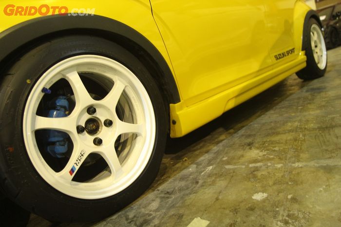 Pelek SSR untuk menguatkan kesan sporty