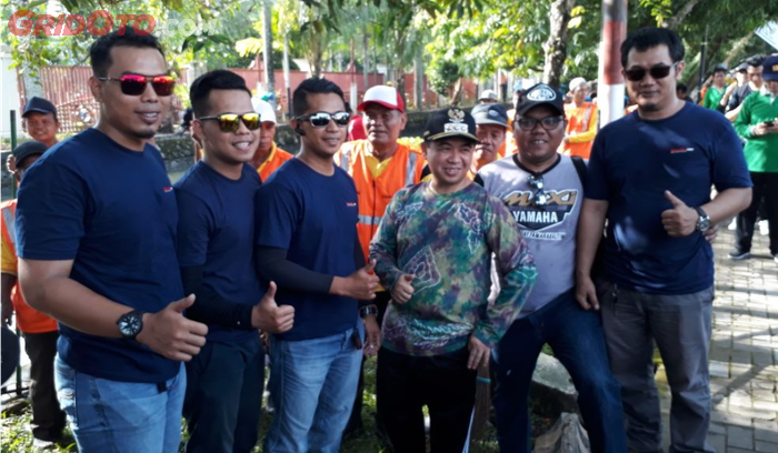 Para Rider Balikpapan foto bersama dengan Walikota Banjarmasin, H. Ibnu Sina