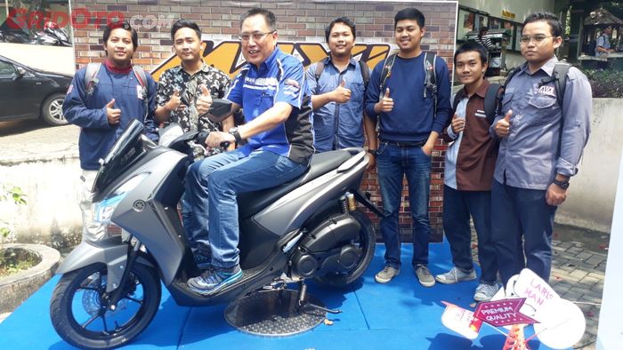 M. Abidin dan Yamaha Lexi-S di Universitas Diponegoro