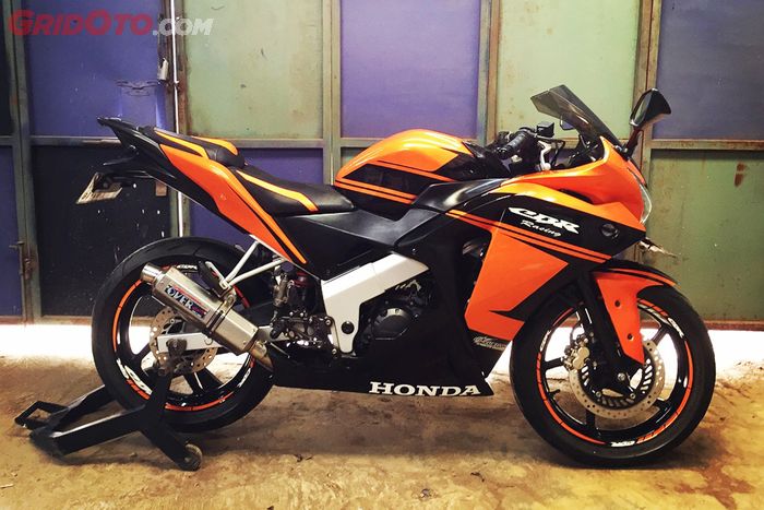 Honda CBR150R Orange DJ Custom