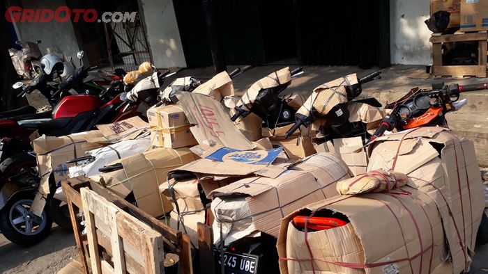 Pengiriman motor pakai jasa ekspedisi kereta api