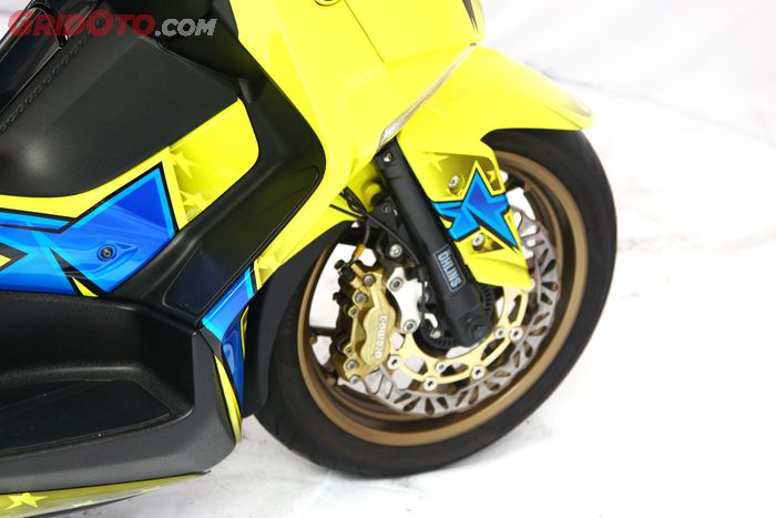 Yamaha XMAX Tema Helm Arai Nicky Hayden