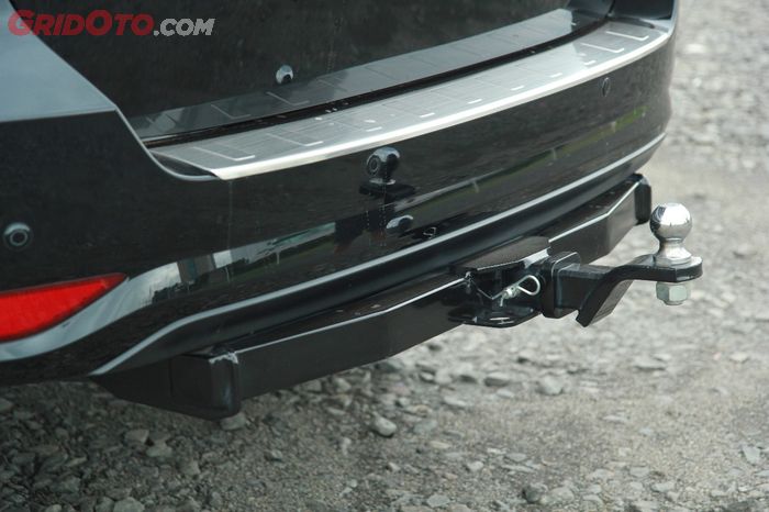 Towbar buatan WBar Customs juga, gagah!