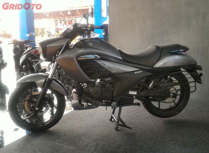 Suzuki Intruder 150