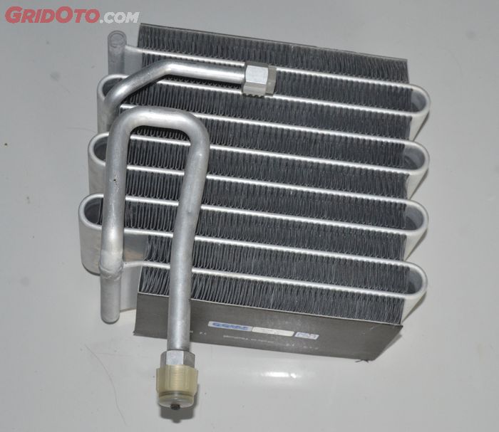 Evaporator AC mobil