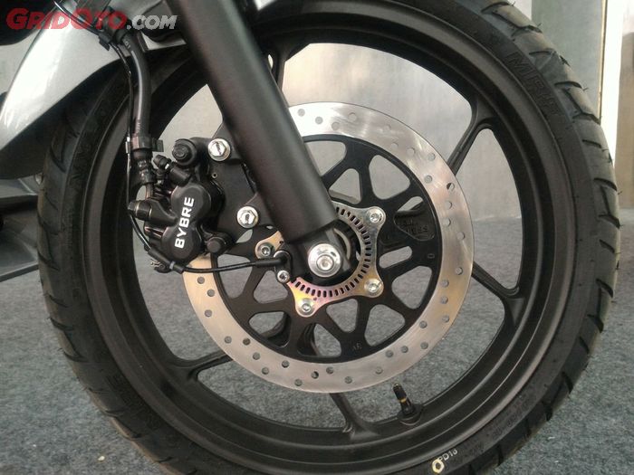 Rem depan Suzuki Intruder 150 cakram dan sudah ABS