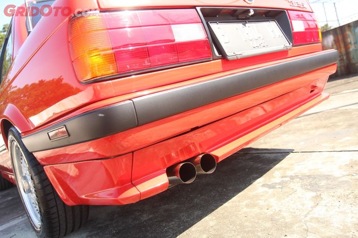 Bodykit belakang Zender