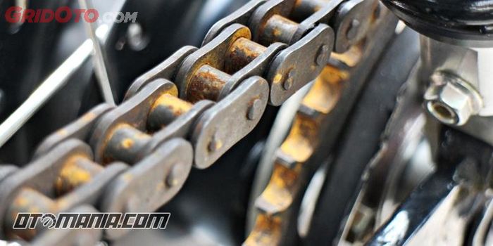 Rantai motor bisa berkarat