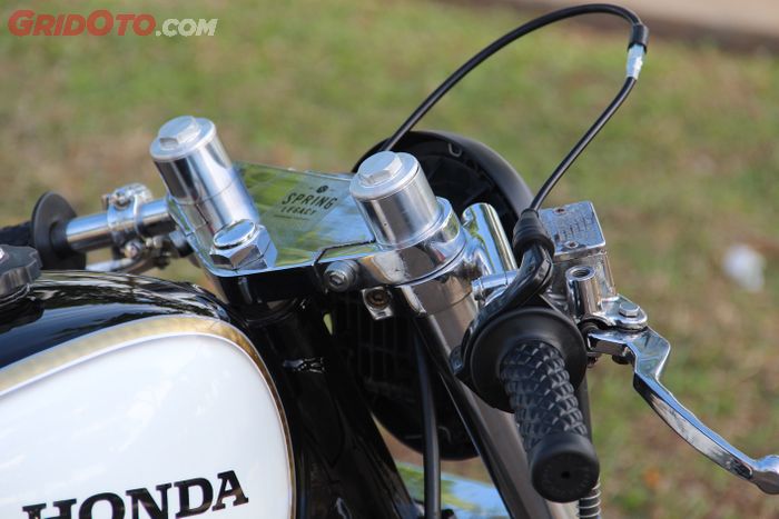 Honda Mega Pro Cafe Racer Modern Spring Legacy Garage