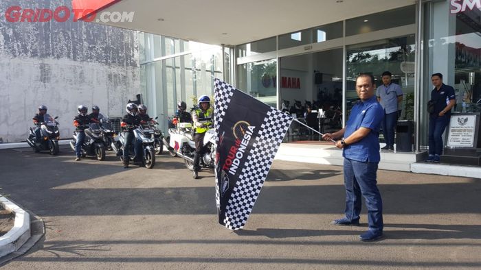 MAXI YAMAHA Tour de Indonesia start dari Yamaha Flagship Shop di Bandung (12/7)