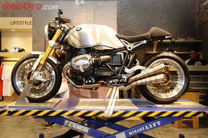 Modifikasi BMW R NineT GIIAS 2018