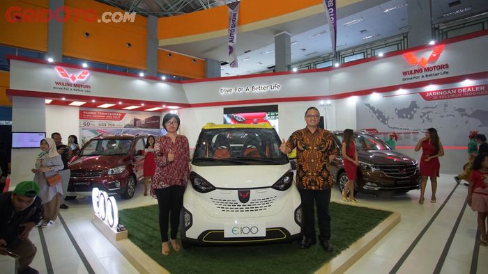 Wuling E100 turut diperkenalkan di GIIAS Makassar 2018