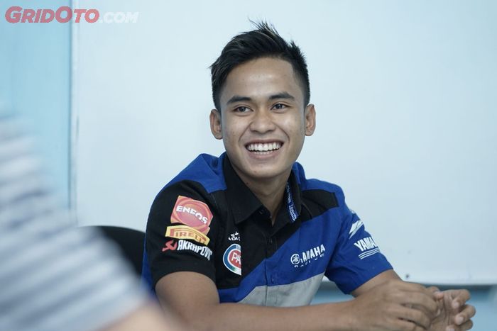 Galang Hendra Pratama saat berkunjung ke kantor GridOto.com