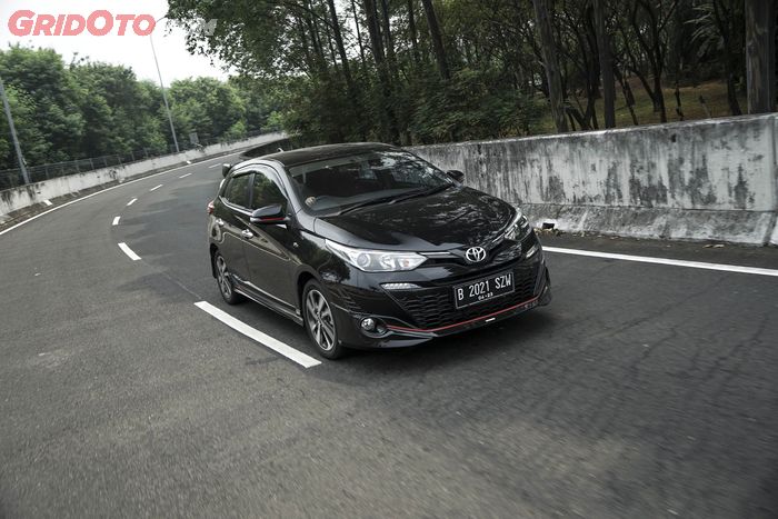 Traction control tugasnya adalah mencegah roda yang menjadi penggerak mengalami spin, slip atau kehi